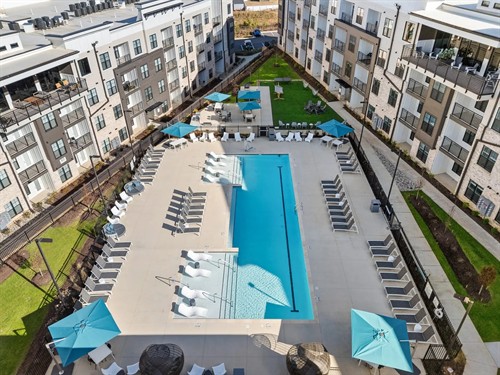 Gallery Image pool_aerial-view--resized.jpg