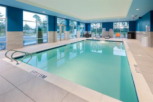 Gallery Image hi_smithfield_I-pool.jpg