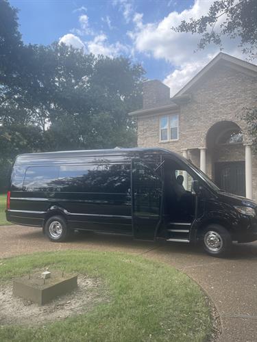 14 Passenger Luxury Mercedes Sprinter