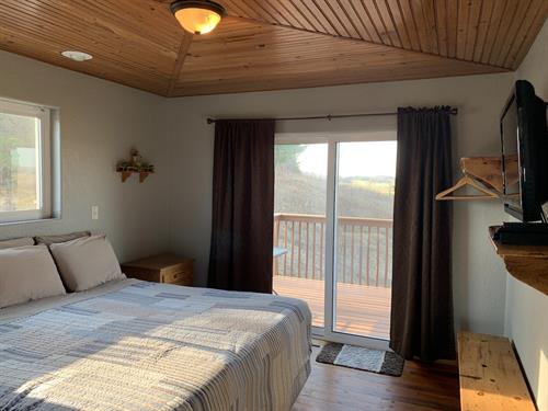 King room features balcony with great country views