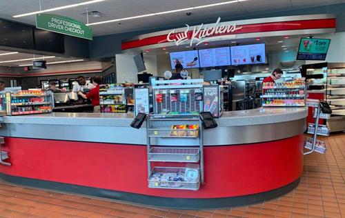 QuikTrip Curved Counter