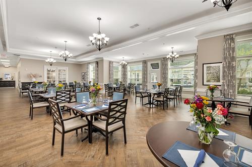 Gallery Image AL_Dining_Room.jpg