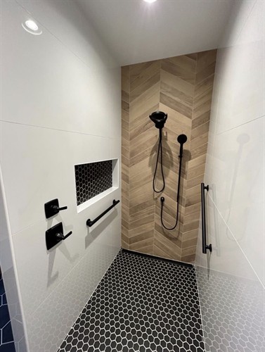 Customer Master Shower