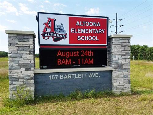 Gallery Image 6165e36b7c4bec62da82bd87_Altoona_Elementary_School_Exterior_Monument_Digital_Display_Eau_Claire_La_Crosse_Sign_Group_(1).jpg
