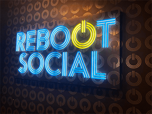 Gallery Image 646e67501ad1a7652f098747_The_Reboot_Social_Eau_Claire_Interior_and_Exterior_La_Crosse_Sign_Group_02.png