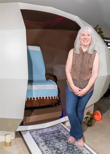 Evaine-The Sound & Light Therapy Chamber