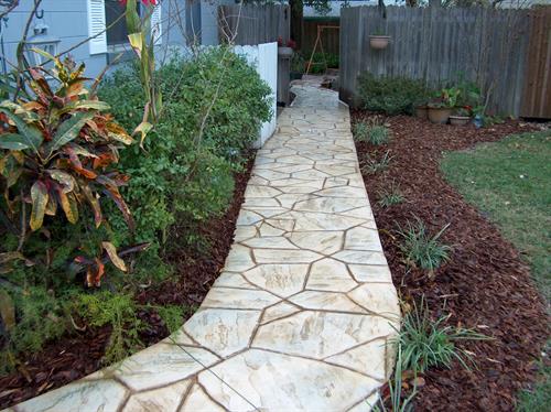 Stamped concrete pattern (Flagstone) in residential pathway