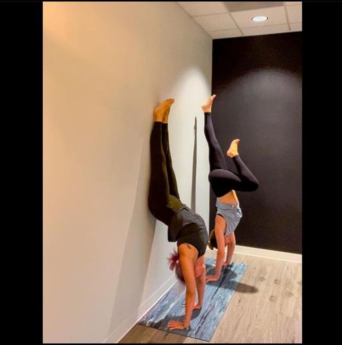 Gallery Image Handstand_pic.jpg