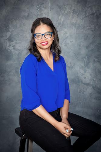 Meet the Author, Speaker, Editor & Coach