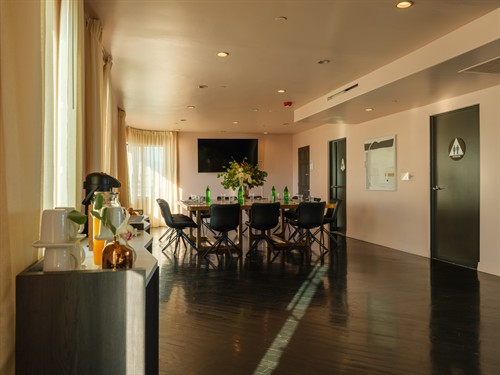 Gallery Image Belvedere_Meeting_Room.jpg