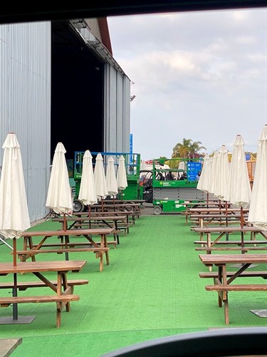Outdoor Picnic Tables, Green Turf, Umbrellas Rentals Delivery to Santa Monica Event Venues