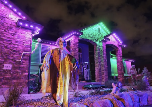 Elevate your Westside estate this October with custom Halloween lighting! From vibrant orange rooflines to deep purple canopy tree wraps and atmospheric landscape accents, we deliver high-impact, elegant spookiness—without the tacky clutter. Full-service design, professional setup, 24/7 maintenance, and prompt removal included. Reserve your October installation window at lightsuptoday.com! ????