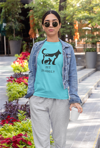 Gallery Image t-shirt-mockup-of-an-athleisure-styled-woman-32470.png