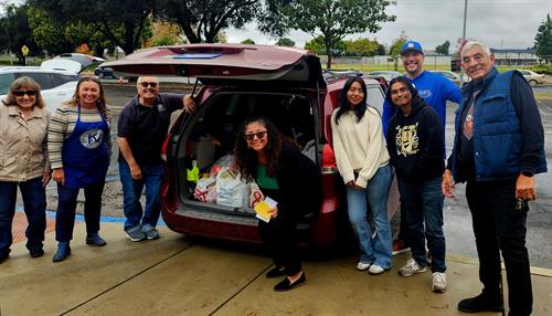 Thanksgiving Basket Deliveries