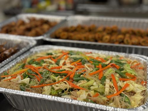 Pancit (Half-tray)