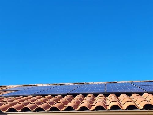 Gallery Image solar_tile.jpg
