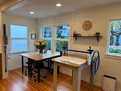 Member's only hand-building room