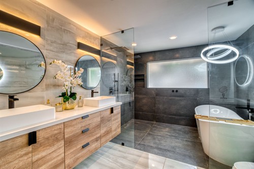 Gallery Image master_bath2.jpg