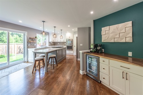 Gallery Image sammamish-kitchen-remodel-open-layout_27022_SE_9th_way-4.jpg