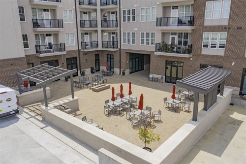 Gallery Image Courtyard_.jpg