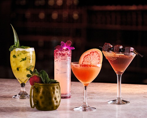 Gallery Image Low_Res-Perry's_Steakhouse_cocktails.jpg