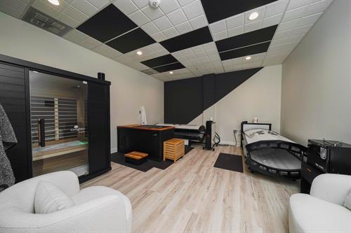 Gallery Image Couples_Room_Entrance.jpg