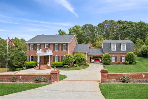 This gorgeous home is for sale in 'Dahlonega!  Located in fabulous Sky Country!