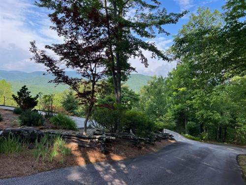 Beautiful mountain view lot for sale! 