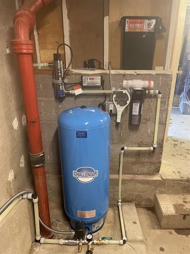 Pressure tank, sediment filter and UV 