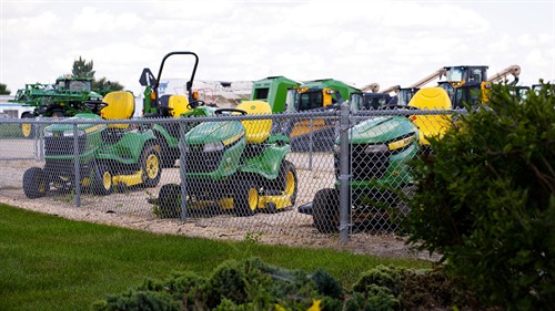 Gallery Image DSC01118_web.jpg