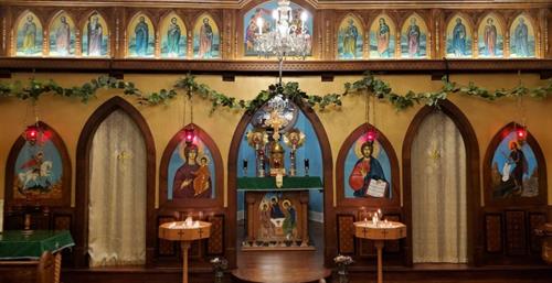 Gallery Image 2022_06_12_Iconostasis_and_Altar_Cropped.jpg