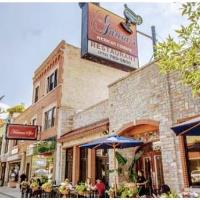A Lincoln Square icon for more than 30 years makes some of the best burritos in the city