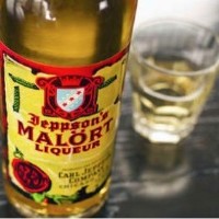 Malört aims to set world record for largest group to take shot at once in Chicago
