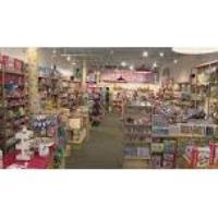Lincoln Square toy store offers summer’s hottest gifts