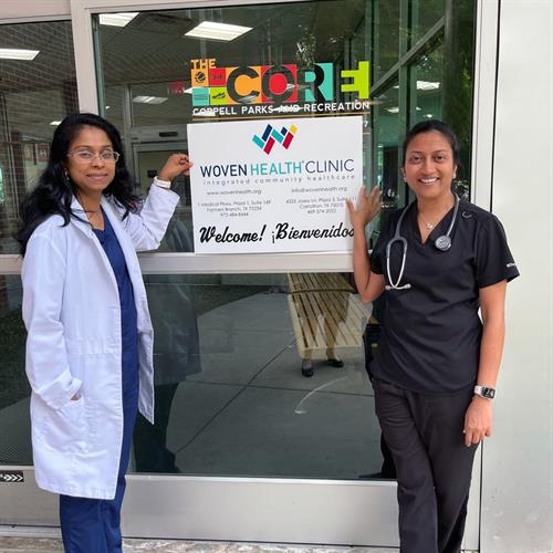 Gallery Image Dr._Babaria_and_Neena_at_Coppell_-_Pop_Up_Clinic.jpg