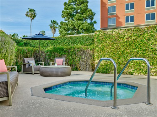 Outdoor Whirl Pool 