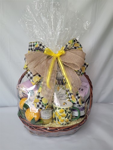 Gallery Image Lemon_Lavender_Gift_basket.jpg