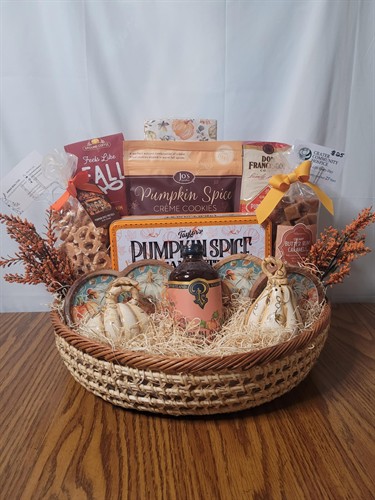 Gallery Image fallgiftbasket.jpeg