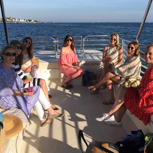 Adult & Family Harbor Cruises