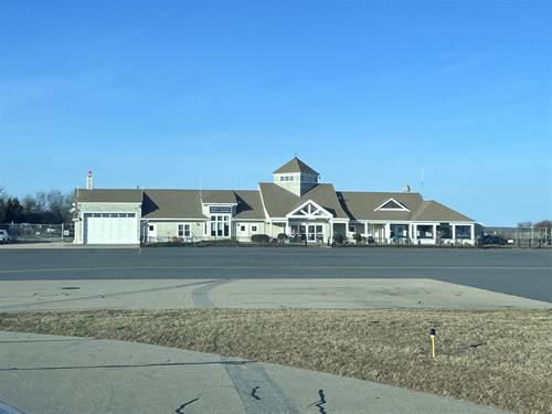 Gallery Image BIDAIRPORT.jpg
