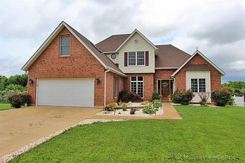 This home is absolutely beautiful with built-in swimming pool!  All for $264,900.  Ask about 15035311