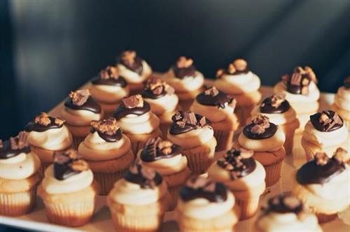 Reece's Mini Cupcakes