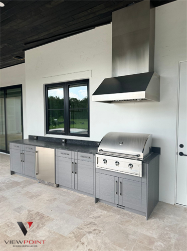 outdoor kitchen