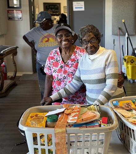 Gallery Image Thanksgivingseniors2_wocc.jpg