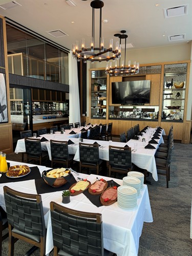 Morning Breakfast+ Lunch ( Great for networking and lunch and learn) 
