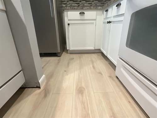 Flooring done for a new Rental in Delottna