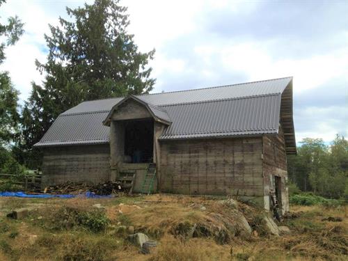 Old Barn restored with our SM Diamond Rib
