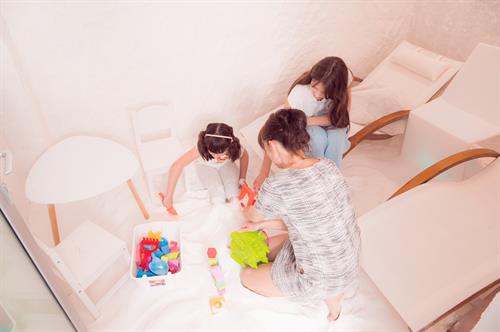 Gallery Image Beata_BreatheSaltWellness_brandingPhotographs_FranctalStudio-27.JPG
