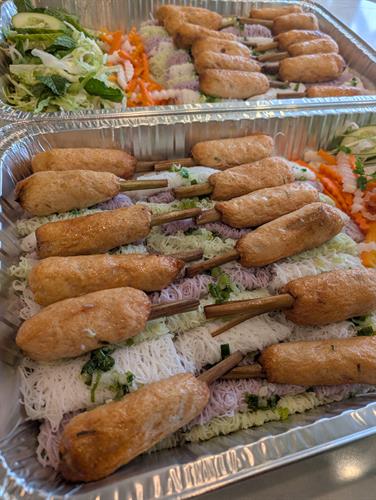 Prawn mousse skewer with Fine vermicelli