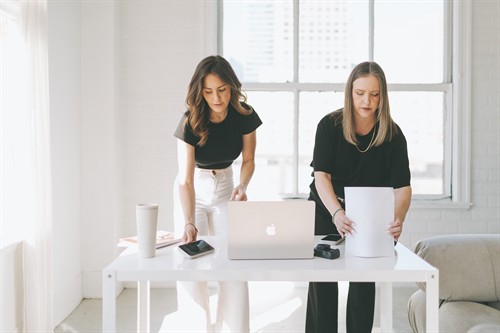 We’re not just a social media agency; we’re an extension of your creative team. Our Promise At TaSa, we combine big-agency know-how with an intimate, boutique experience. 